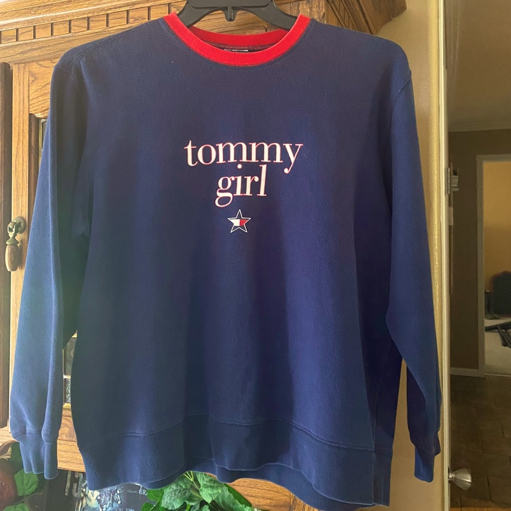 Vintage Tommy Hilfiger sweatshirt from 1990s-Y2K